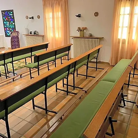 Ermita Del Carmen Hijar * كاسبي