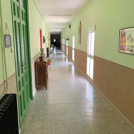 Ermita Del Carmen Hijar فندق كاسبي